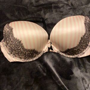 Victoria’s Secret Very Sexy push-up VS colors 38C